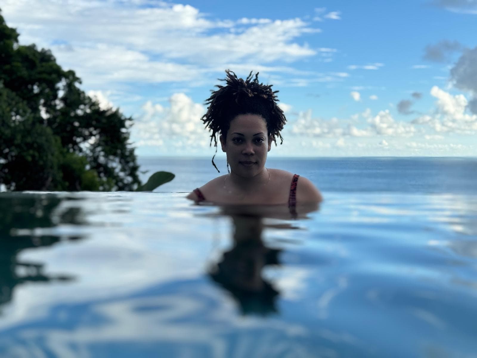 Infinity pool overlooking the horizon, the stillness at the center of intuitive development